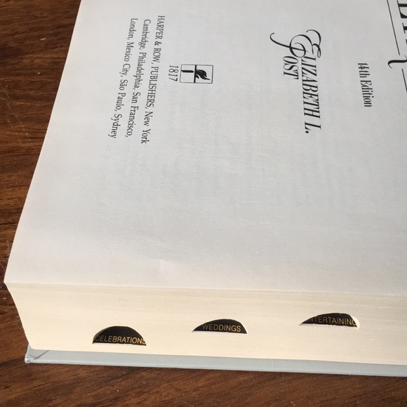 Emily Post's Etiquette Hardcover Book Guide to Modern Manners 14th edition - Picture 10 of 13